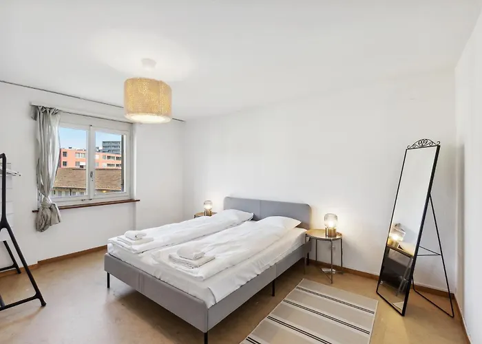 Charming And Comfortable *